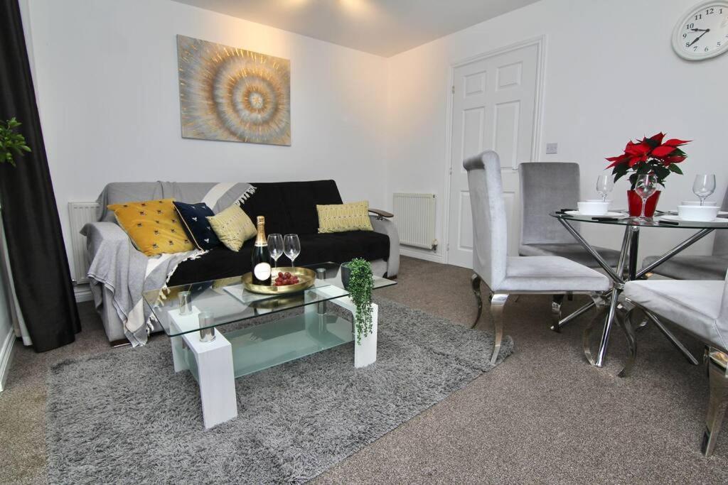 Daimler House - Cosy Home Near Coventry City Centre Eksteriør billede