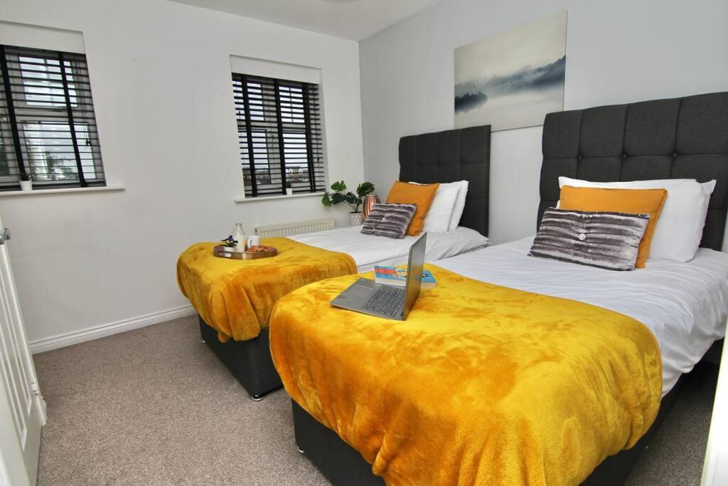 Daimler House - Cosy Home Near Coventry City Centre Eksteriør billede
