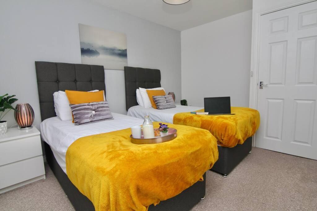 Daimler House - Cosy Home Near Coventry City Centre Eksteriør billede